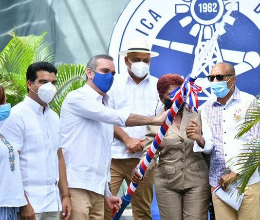 Gobierno pone en marcha planta potabilizadora Guanuma- Los Botados