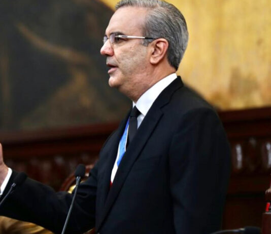 Presidente Abinader anuncia reforma de la Ley de Hidrocarburos