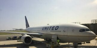 United Airlines retirará 24 aviones Boeing 777 tras la falla del vuelo en Denver