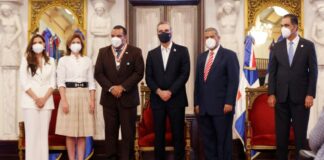 Comisión Nacional recibe Medalla de Oro Premio Nacional de Energía