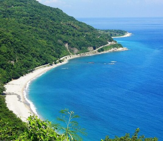 Barahona: 12 lugares para conocer la Perla del Sur