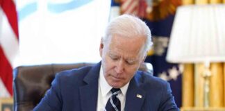 Biden promulga plan económico de 1.9 billones de dólares