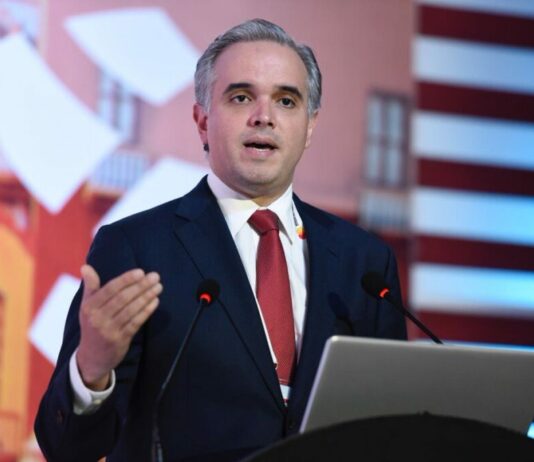 Ministro de Trabajo favorece revisar Ley de Seguridad Social