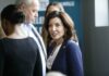 Tras la renuncia de Cuomo, Kathy Hochul será la primera gobernadora mujer de Nueva York