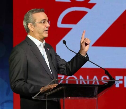 Presidente Abinader dispone identificar nuevas oportunidades de inversión en zonas francas