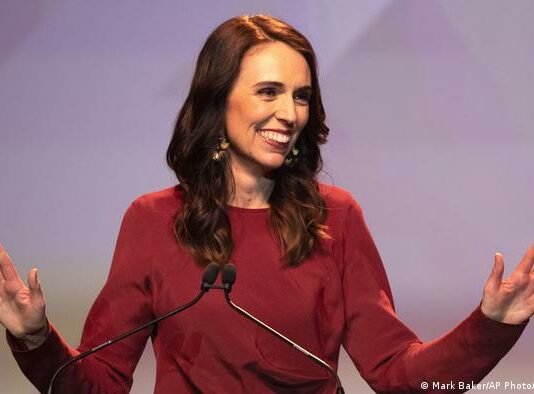 Nueva Zelanda busca prohibir que los nacidos a partir de 2008 compren cigarrillos de por vida