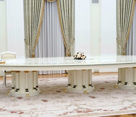 La crisis ucraniana: Emmanuel Macron, en su laberinto