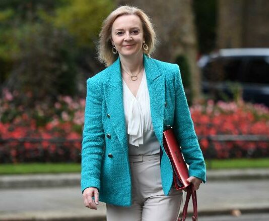 Liz Truss, una camaleón de la política, está lista para su transformación más difícil hasta el momento: ser la próxima primera ministra de Reino Unido