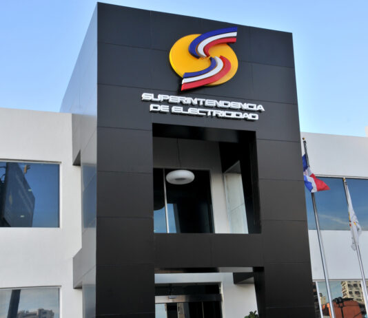 Titular SIE: «En RD faltan casi 700 mil medidores de energía eléctrica»