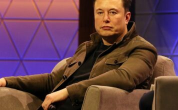 Elon Musk no descarta la bancarrota de Twitter, mientras siguen las renuncias masivas de directivos