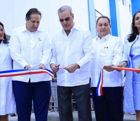 Presidente inaugura primer hospital traumatológico del Sur